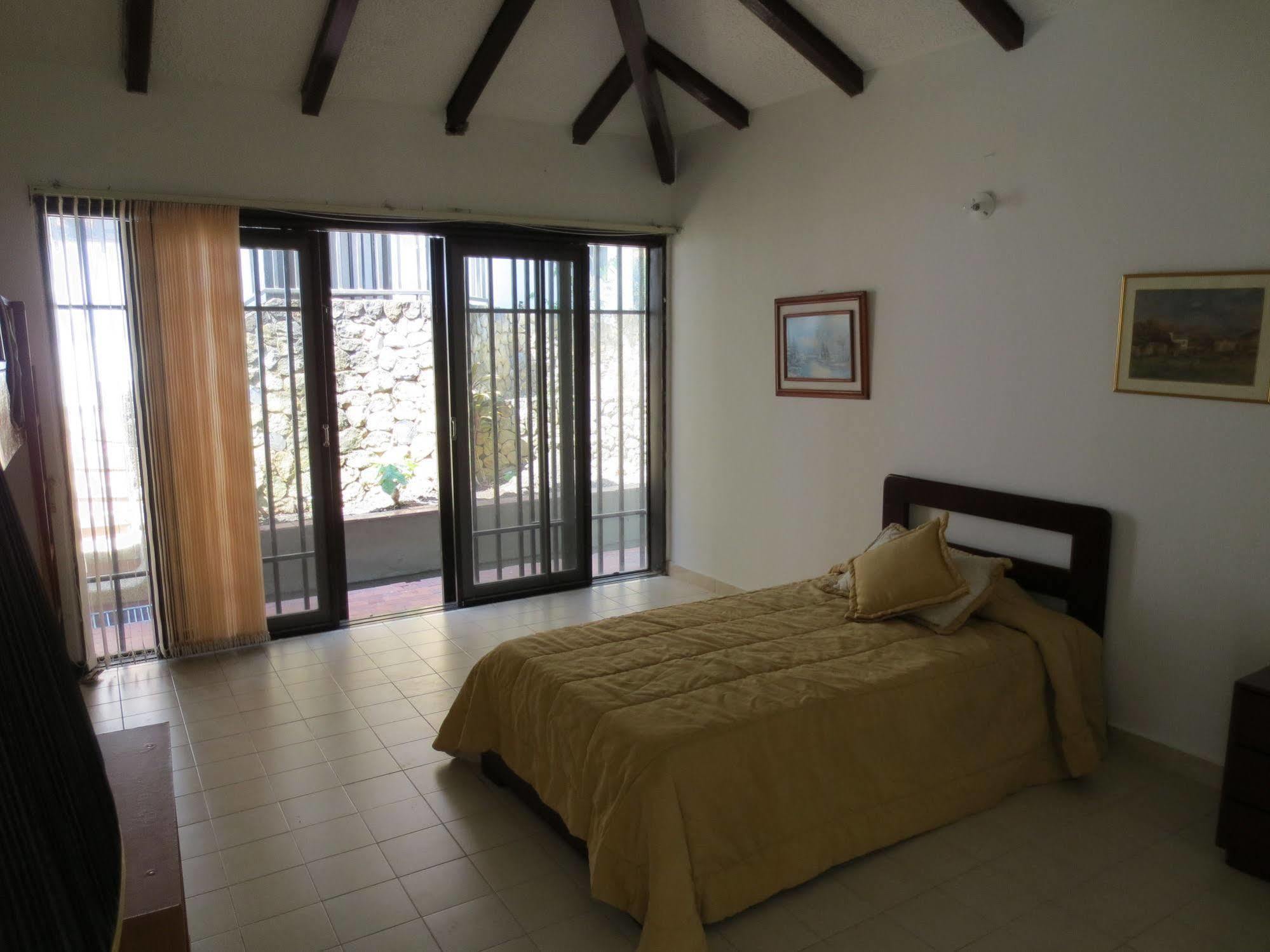 Villa Casa El Peñon Girardot Exterior foto